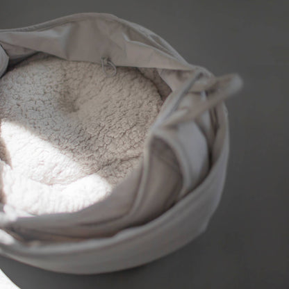 OLLA | PETITE PET CARRYCOT//DOG CARRIER: Camel