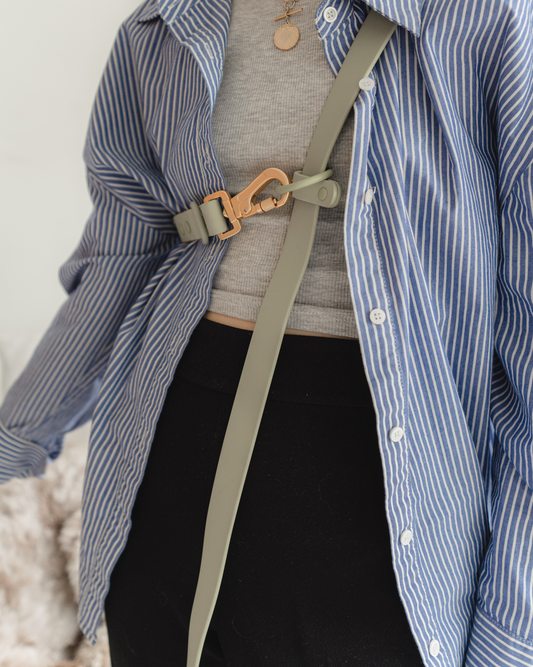 Hands Free Leash in Sage Green: 6 FT