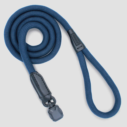 MAGNETIC QUICK CLIP ROPE LEASH: Blue / Medium/Large